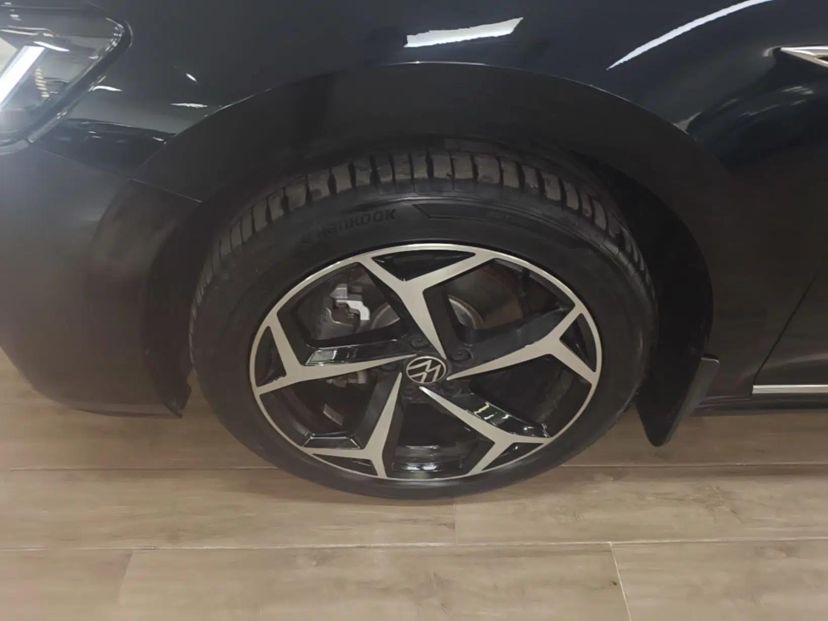 Volkswagen Passat 2024 380TSI Starry Dragon Edition — миниатюра 10
