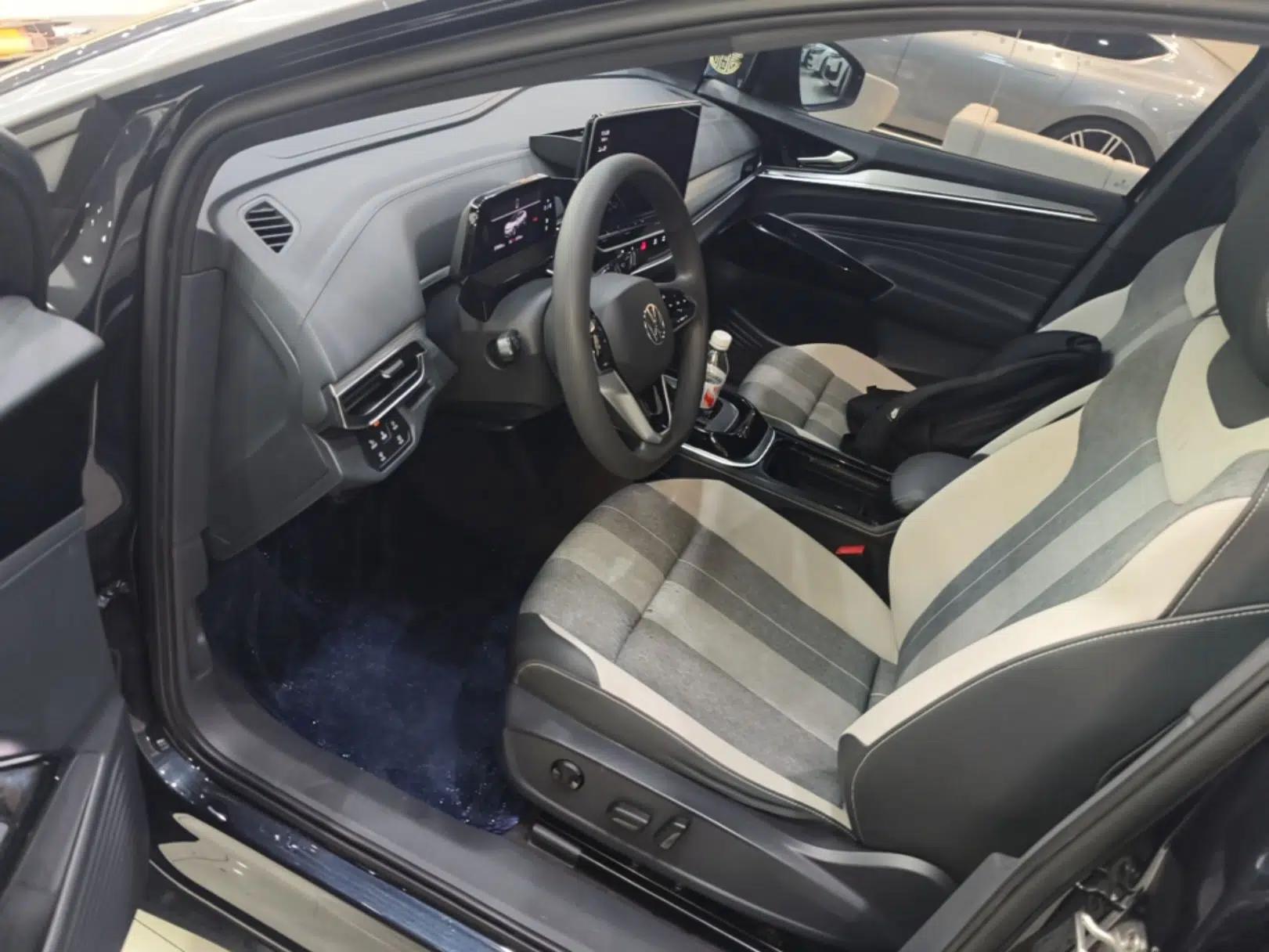 Volkswagen ID.4 CROZZ 2022 Standard Range PURE Edition — миниатюра 18