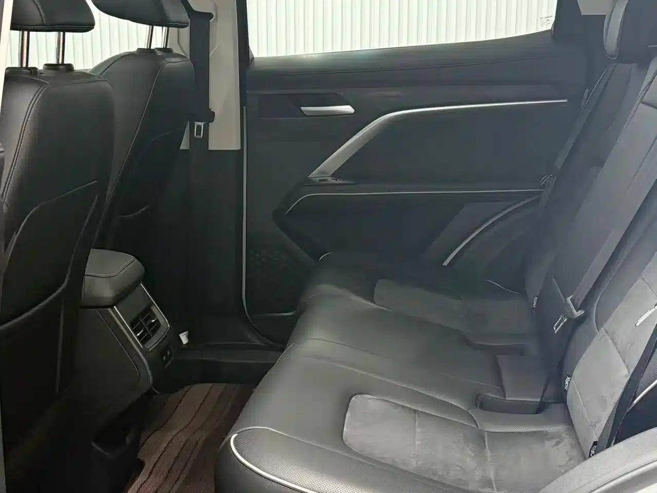 Haval H6 2023 National Trend Edition 1.5T Automatic Urban Edition — миниатюра 10