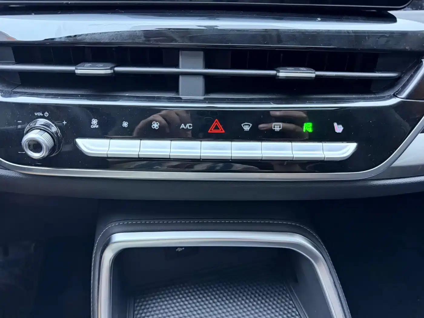 Haval H6 2023 National Trend Edition 1.5T Automatic Urban Edition — миниатюра 11