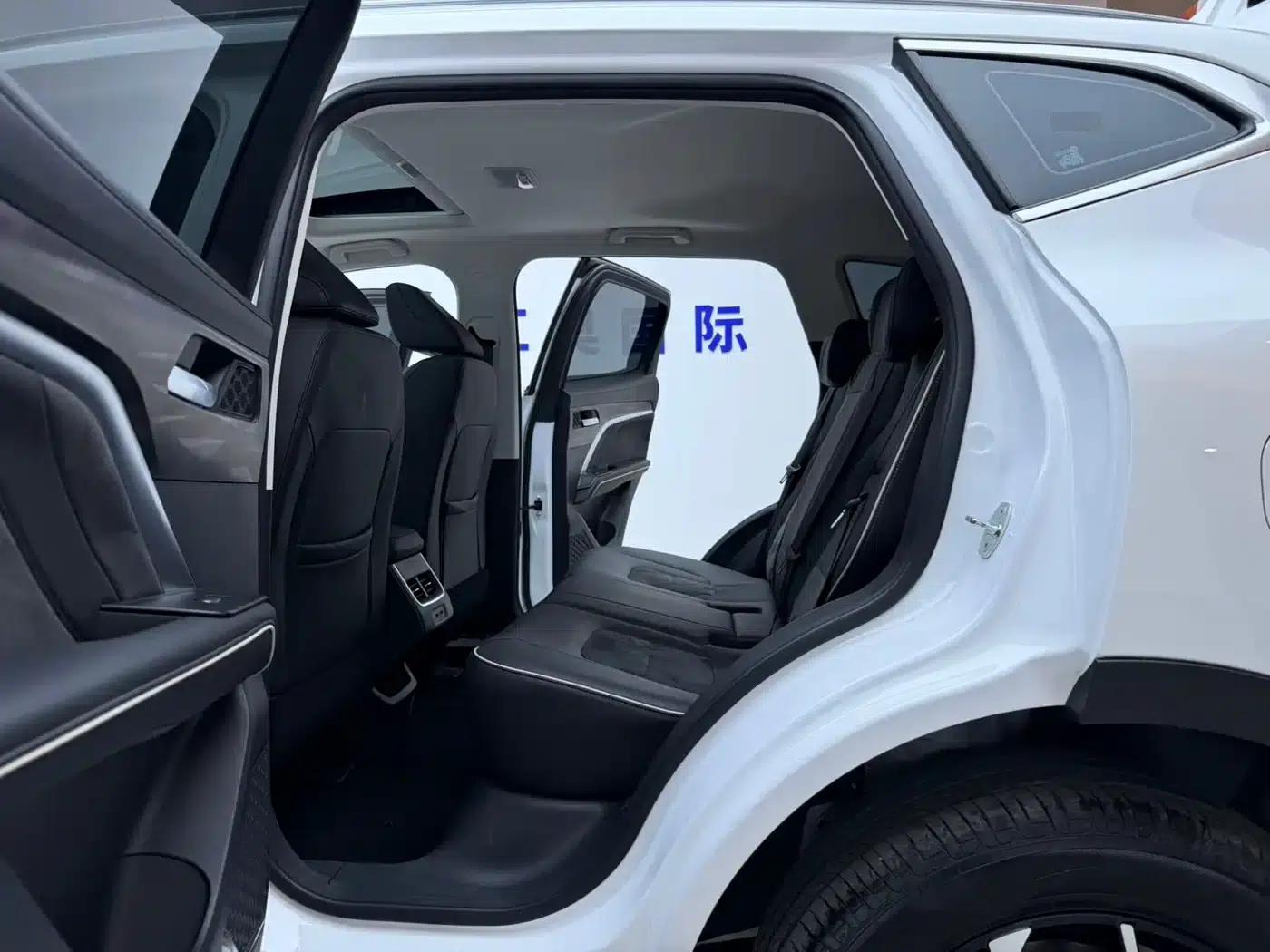 Haval H6 2023 National Trend Edition 1.5T Automatic Urban Edition — миниатюра 13