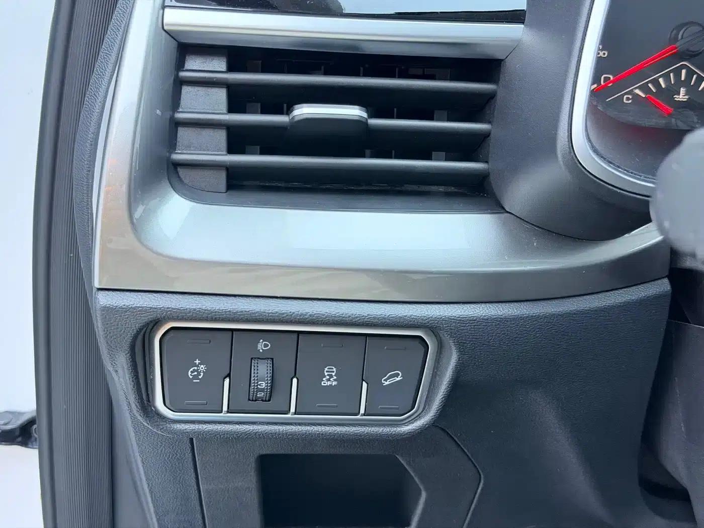 Haval H6 2023 National Trend Edition 1.5T Automatic Urban Edition — миниатюра 6