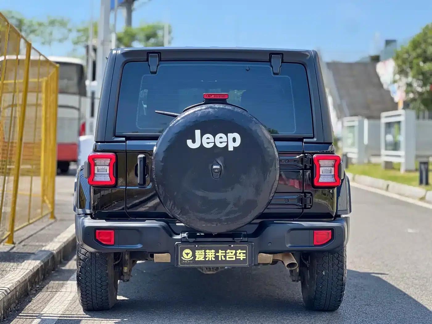 2021 Jeep Wrangler 2.0T Sahara 4-Door Edition — миниатюра 4