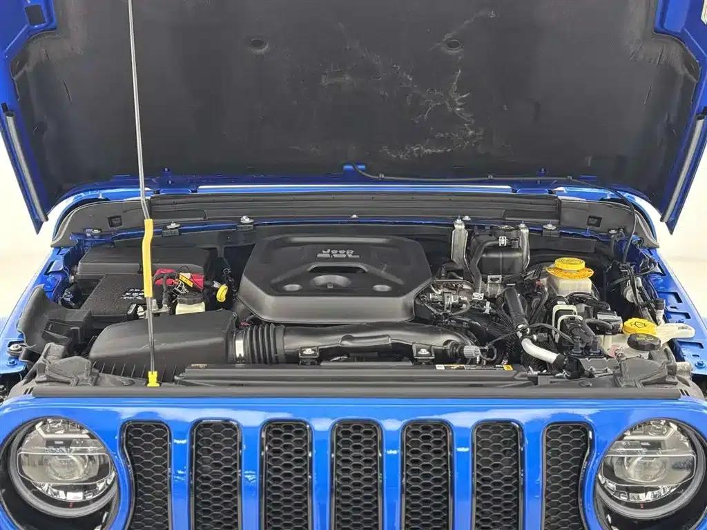 2022 Jeep Wrangler 2.0T Highland 4-Door — миниатюра 11