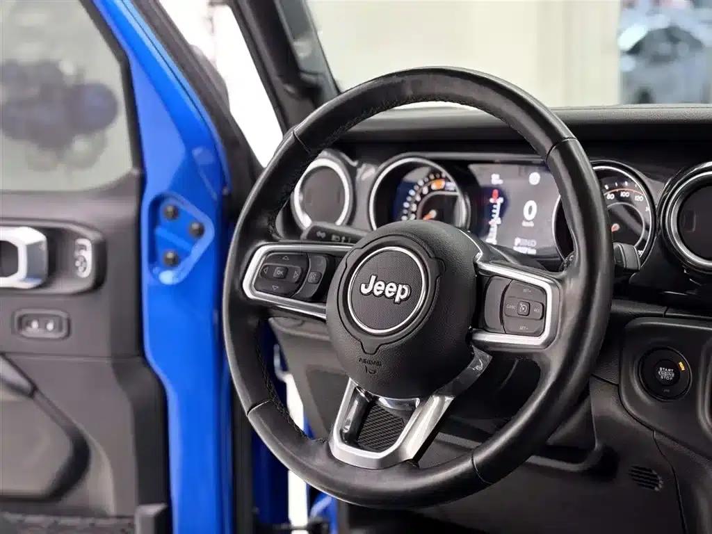 2022 Jeep Wrangler 2.0T Highland 4-Door — миниатюра 14
