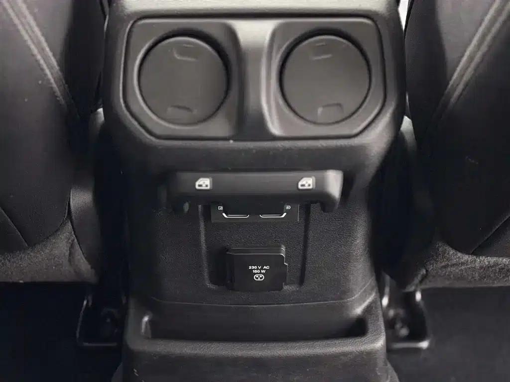 2022 Jeep Wrangler 2.0T Highland 4-Door — миниатюра 18