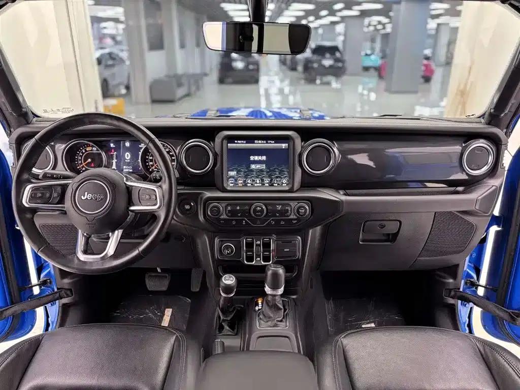 2022 Jeep Wrangler 2.0T Highland 4-Door — миниатюра 21