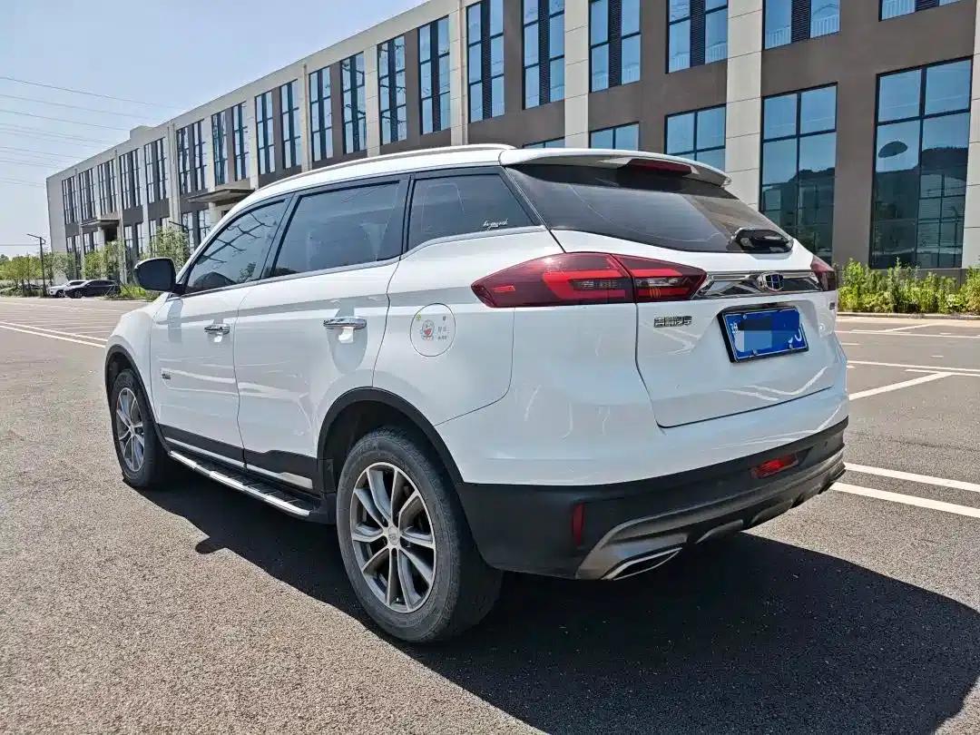 Geely Boyue 2018 1.8TD Automatic 2WD Intelligent Connected 4G Edition — миниатюра 6