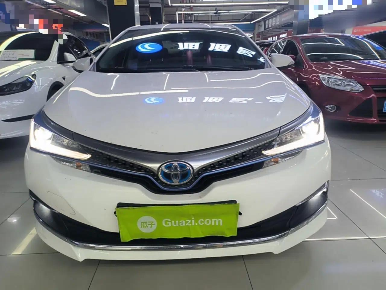 Toyota Corolla Hybrid E+ 2020 1.8L E-CVT Comfort Edition — миниатюра 2