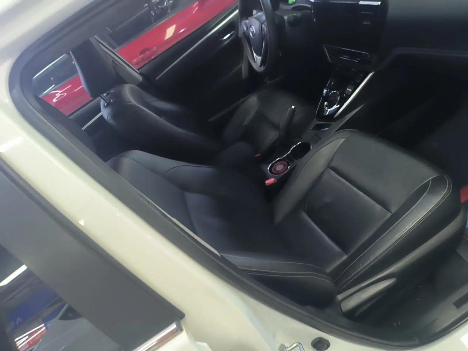 Toyota Corolla Hybrid E+ 2020 1.8L E-CVT Comfort Edition — миниатюра 19