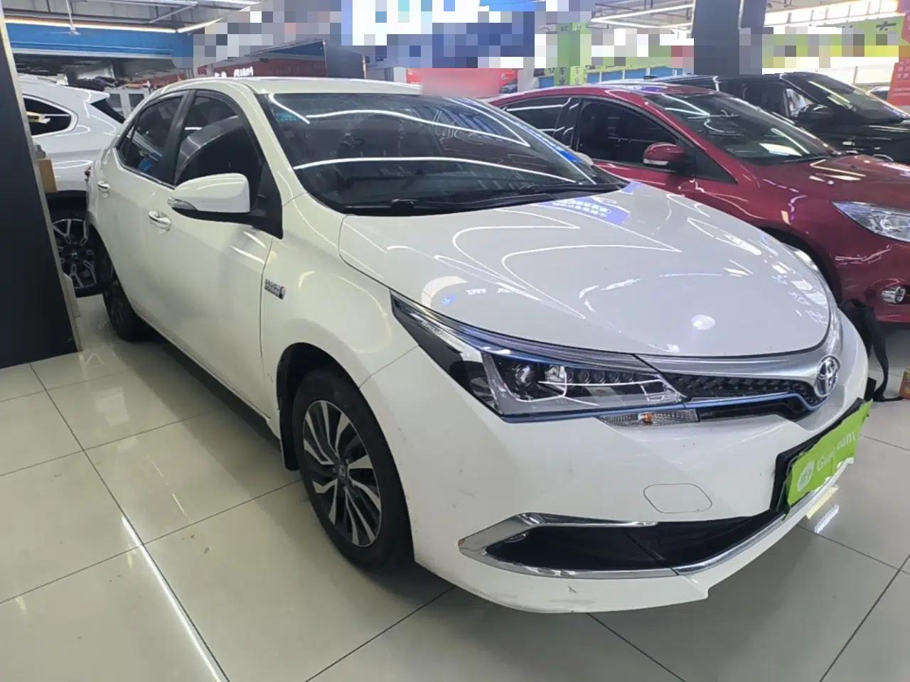 Toyota Corolla Hybrid E+ 2020 1.8L E-CVT Comfort Edition — миниатюра 3