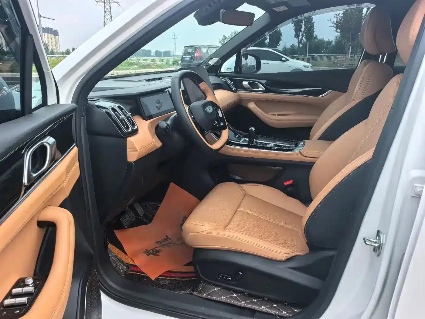 Geely Boyue L 2025 Fourth Generation 1.5TD DCT (Mountain and River) — миниатюра 4