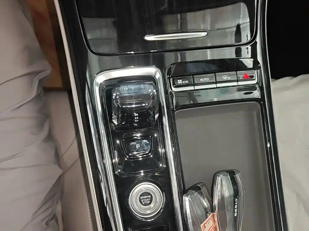 The 2025 Geely Boyue L, Fourth Generation 1.5TD DCT, is now available. — миниатюра 14