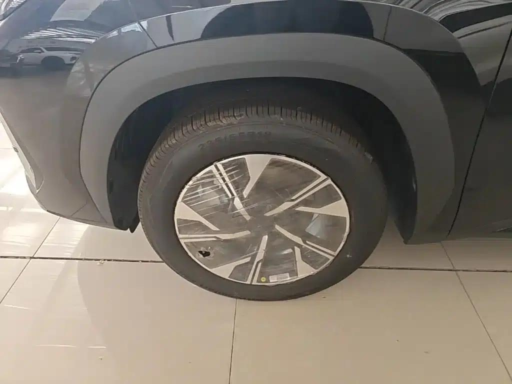 The 2025 Geely Boyue L, Fourth Generation 1.5TD DCT, is now available. — миниатюра 23