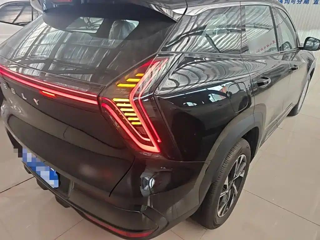 The 2025 Geely Boyue L, Fourth Generation 1.5TD DCT, is now available. — миниатюра 8