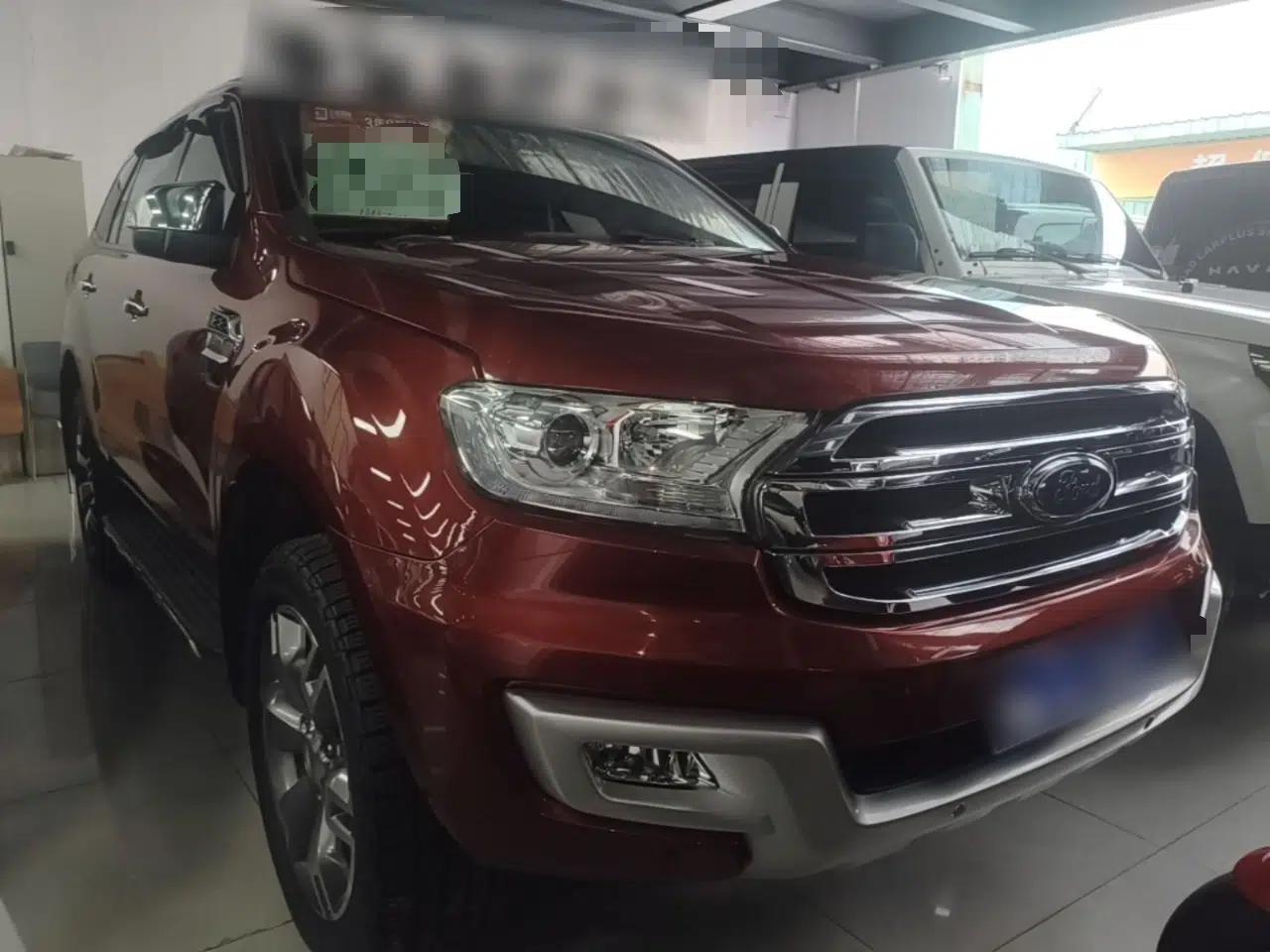 Ford Everest 2017 2.0T Gasoline Automatic 4x4 Flagship Edition 7 Seats — миниатюра 3