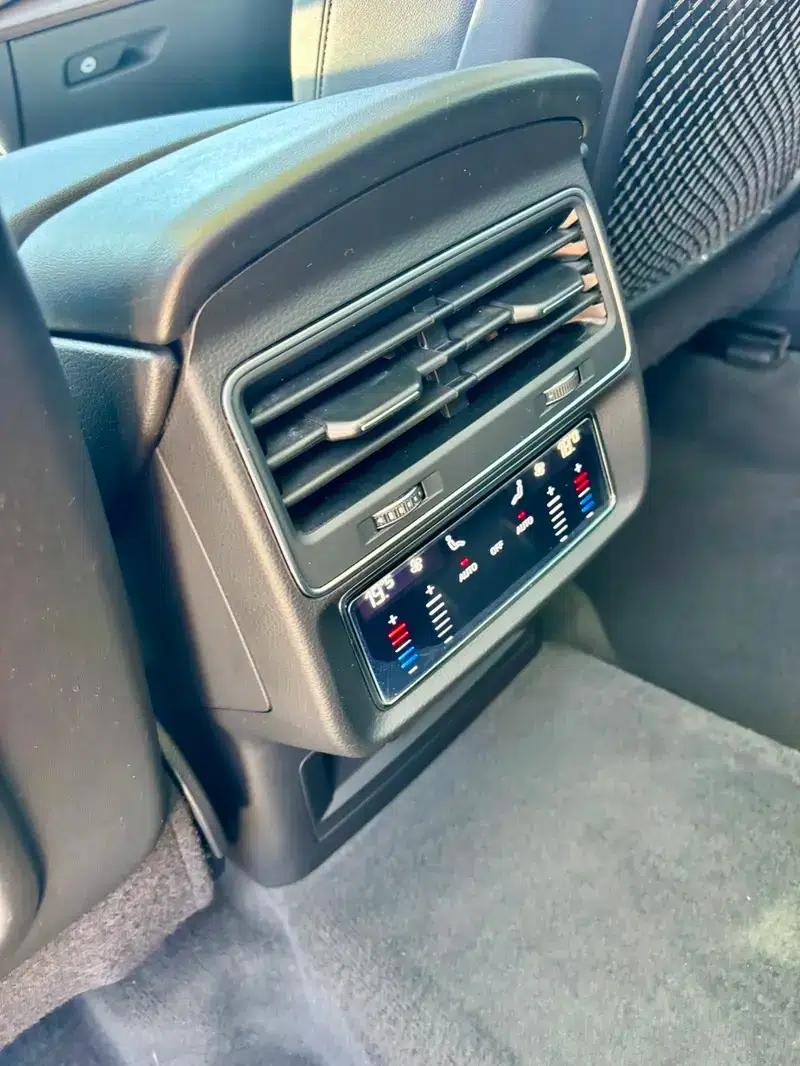 Audi Q7 2022 55 TFSI quattro S line Sport — миниатюра 9