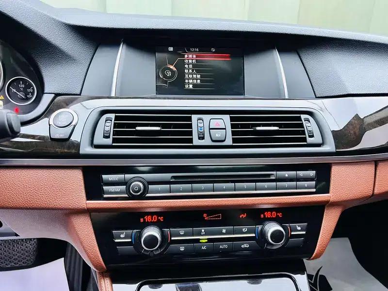 BMW 5 Series 2017 525Li Leading Edition — миниатюра 9