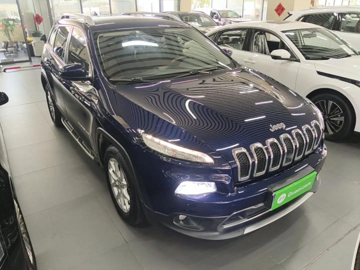 Jeep Cherokee 2017 2.0L Superior Edition — миниатюра 3