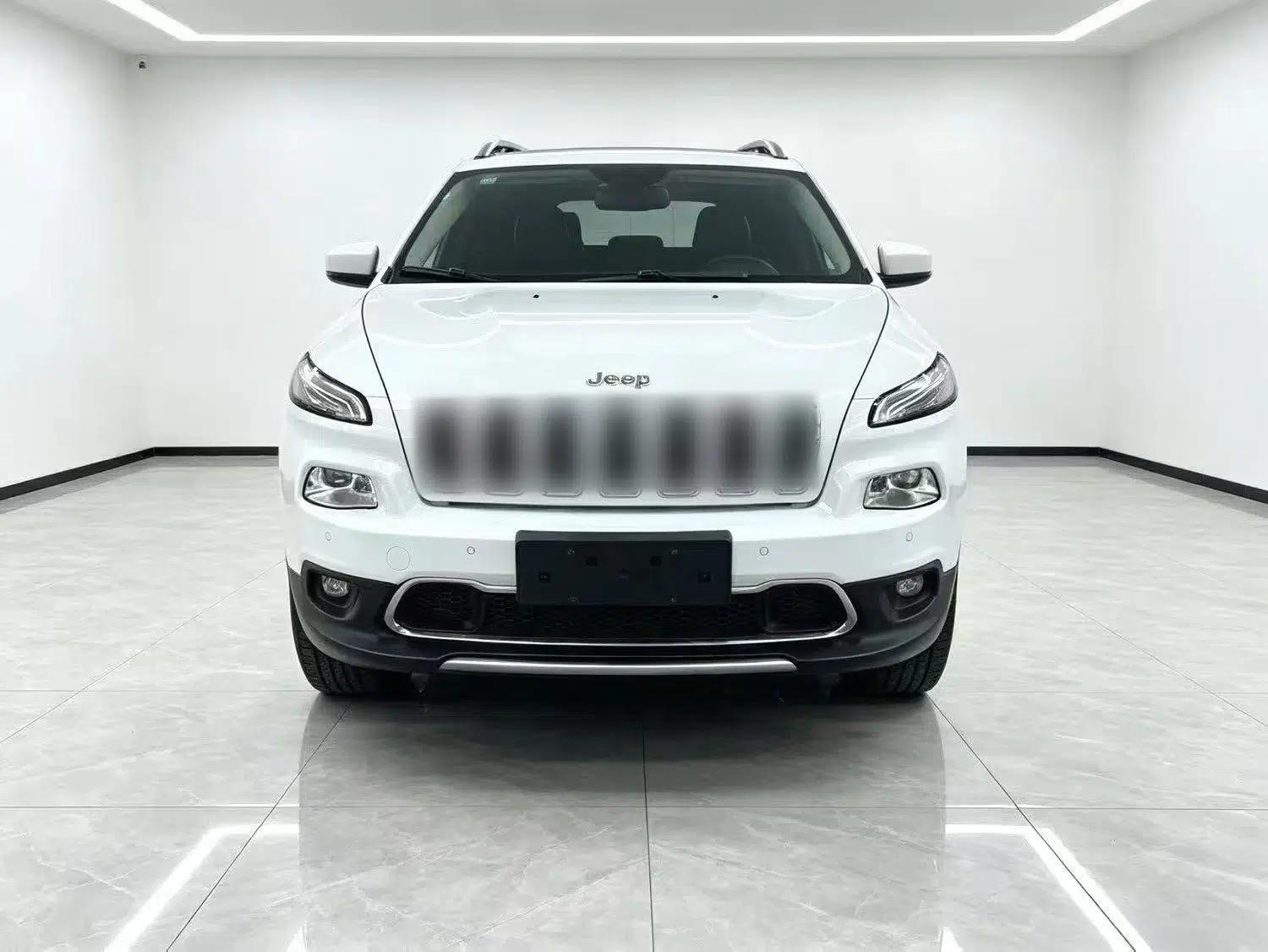 Jeep Cherokee 2016 2.0L Leading Edition — миниатюра 2