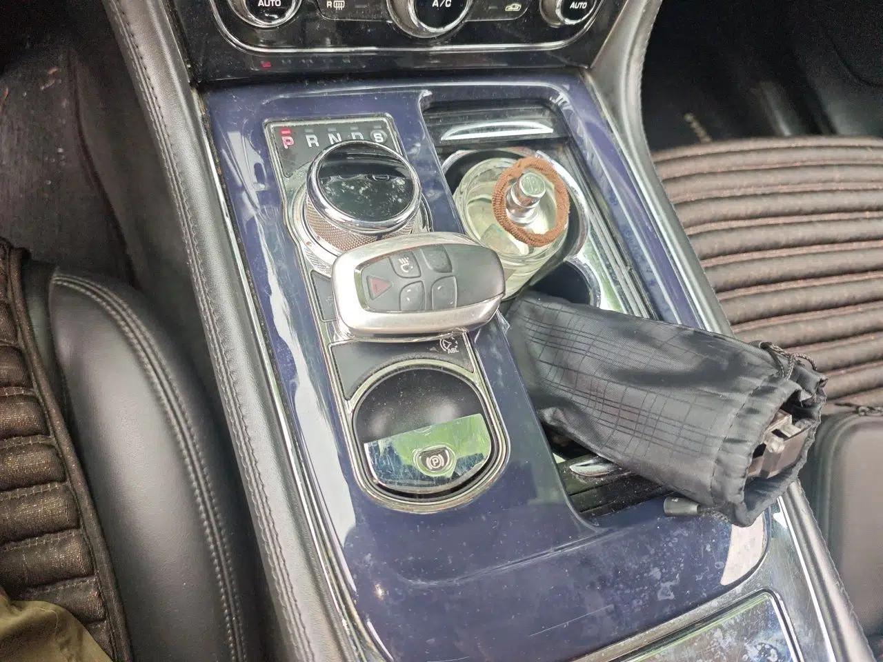 Jaguar XJ 2012 XJL 3.0 Panoramic Business Edition — миниатюра 14