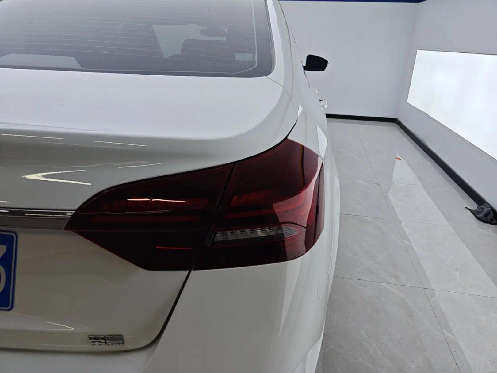 Geely Auto Emgrand 2021 UP 1.5L CVT Luxury Model — миниатюра 9