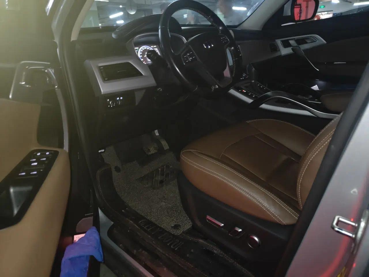 Geely Auto Emgrand X7 Sport 2016 1.8TD Automatic ZhiZun Version — миниатюра 16