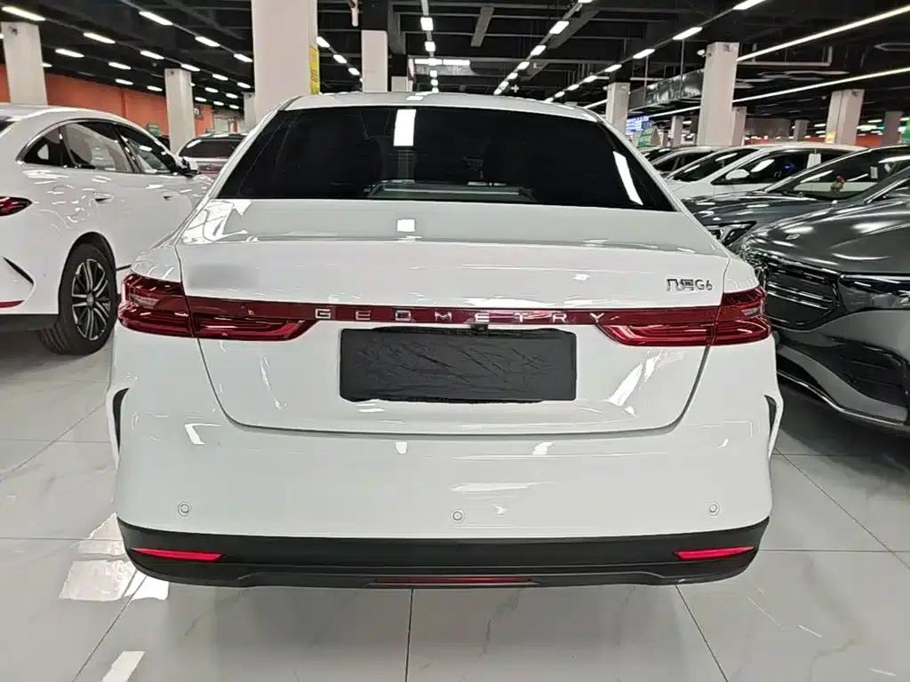 Geely Geometry G6 2022 Model 480 New Smart — миниатюра 4