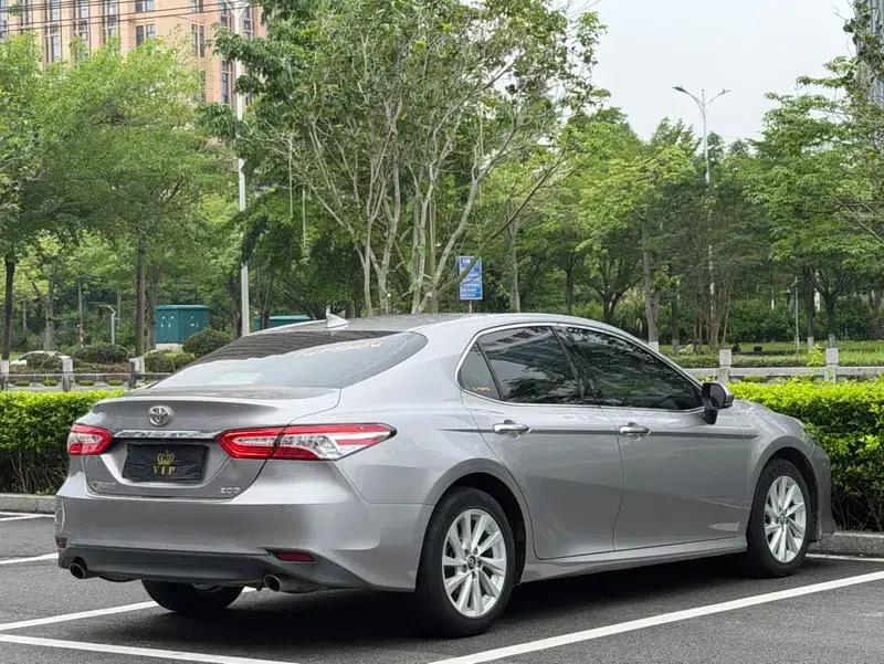 2021 Camry 2.0G Luxury Edition — миниатюра 6