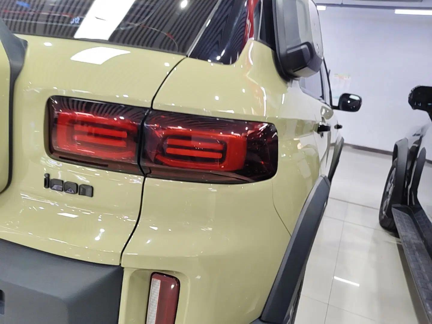 Geely Auto Cowboy 2025 1.5TD Fun-Offroad Version — миниатюра 9
