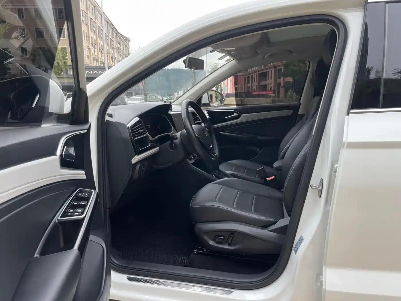 Jetta VS7 2023 280TSI Automatic High Gloss Glory Edition — миниатюра 4