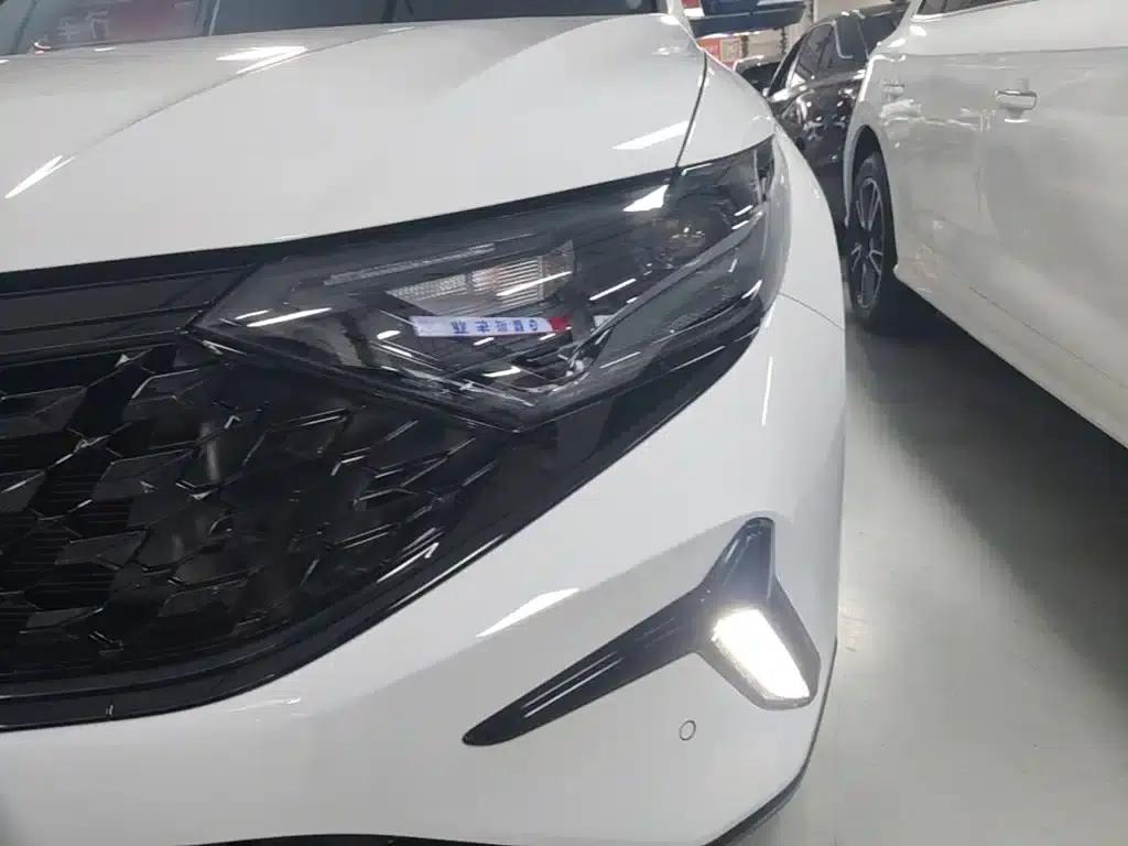Jetta VS7 2023 280TSI Automatic High Gloss Glory Edition — миниатюра 24