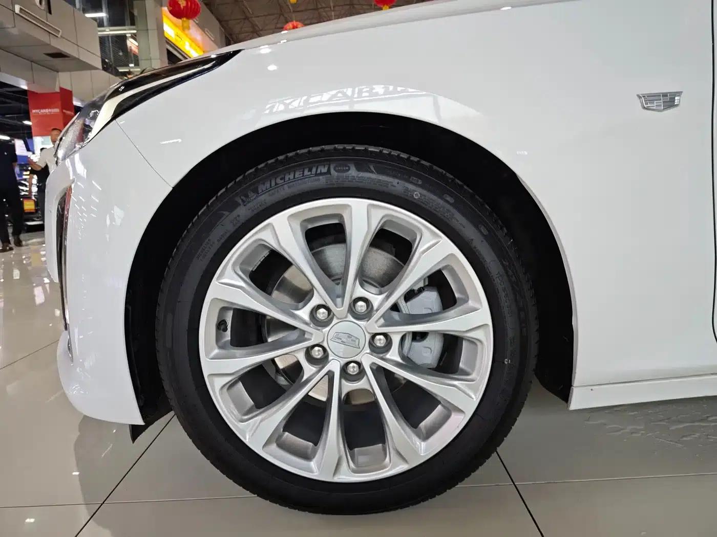 2020 Cadillac CT5 28T Luxury — миниатюра 21
