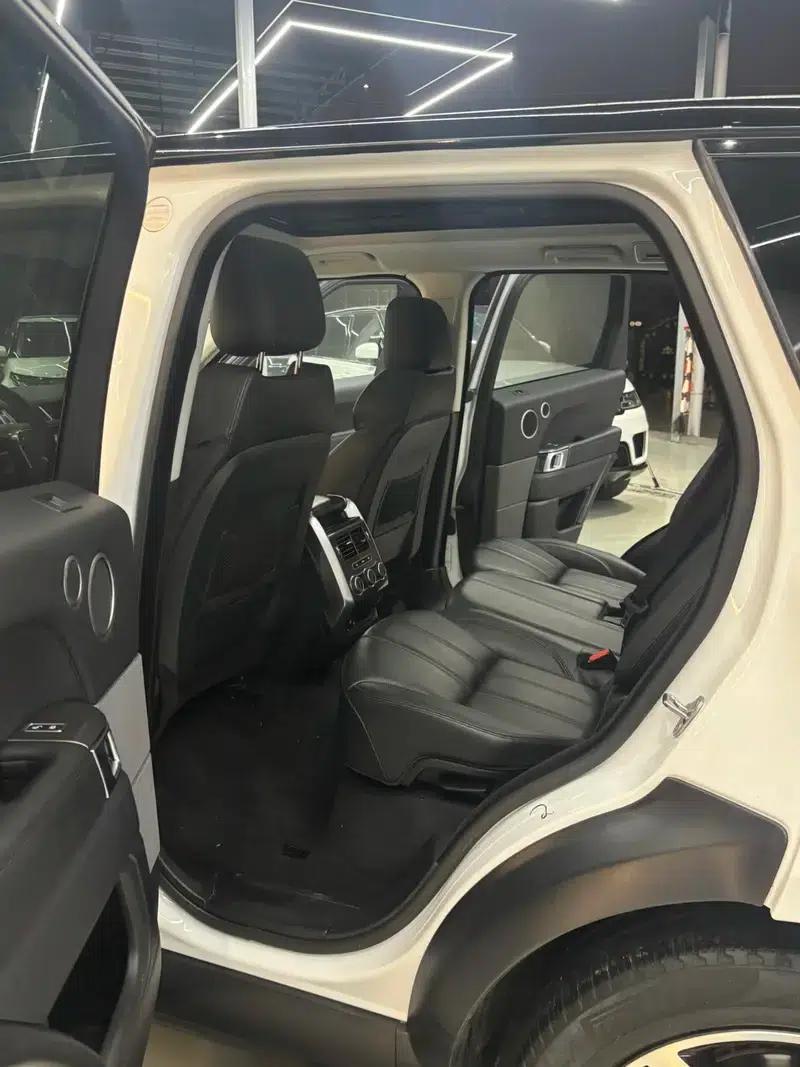 Range Rover Sport 2017 3.0L Automatic 4WD 5-seater Parallel Import — миниатюра 10