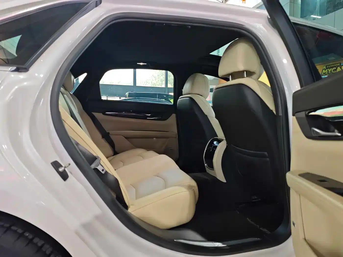 2019 Cadillac CT6 28T Fashion Edition — миниатюра 4