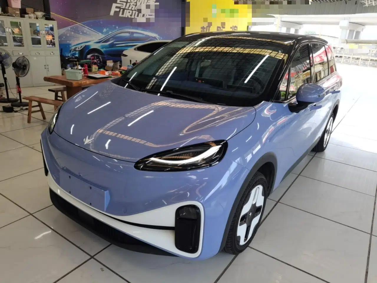 ARCFOX Kaola 2023 Family Edition — миниатюра 1