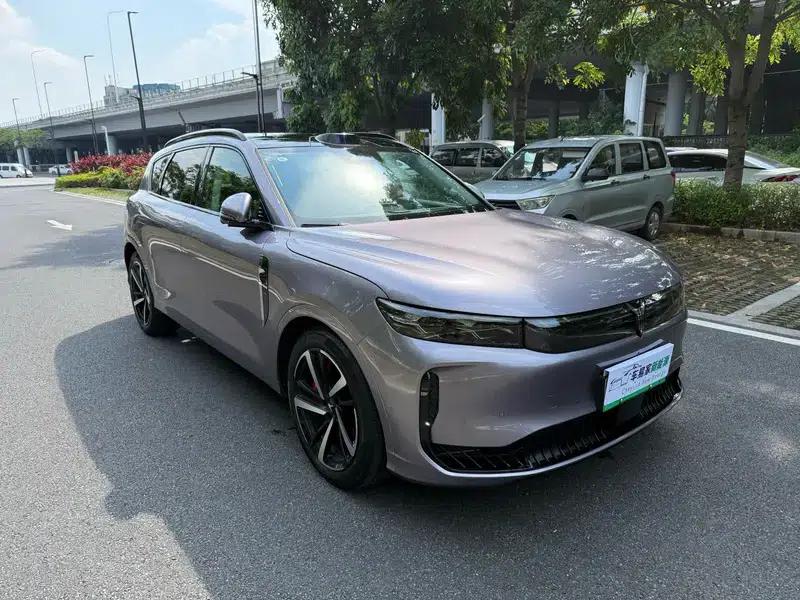 Voyah Free 2025 Free+ Rear-Wheel Drive Dry Kun Edition — миниатюра 3