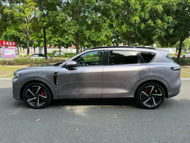 Voyah Free 2025 Free+ Rear-Wheel Drive Dry Kun Edition — миниатюра 4