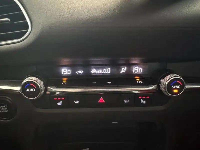 Mazda CX-30 2022 2.0L Automatic Premium Edition — миниатюра 10