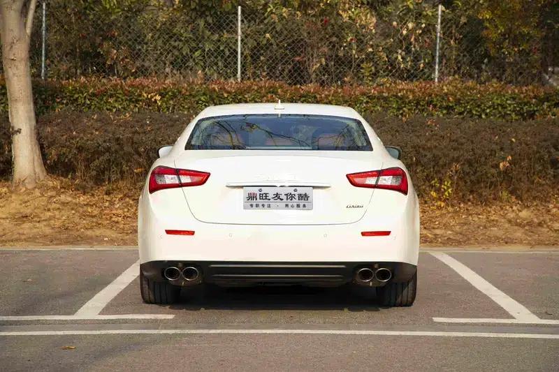 2017 Ghibli 3.0T Standard Edition — миниатюра 6