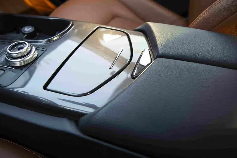 2017 Ghibli 3.0T Standard Edition — миниатюра 9