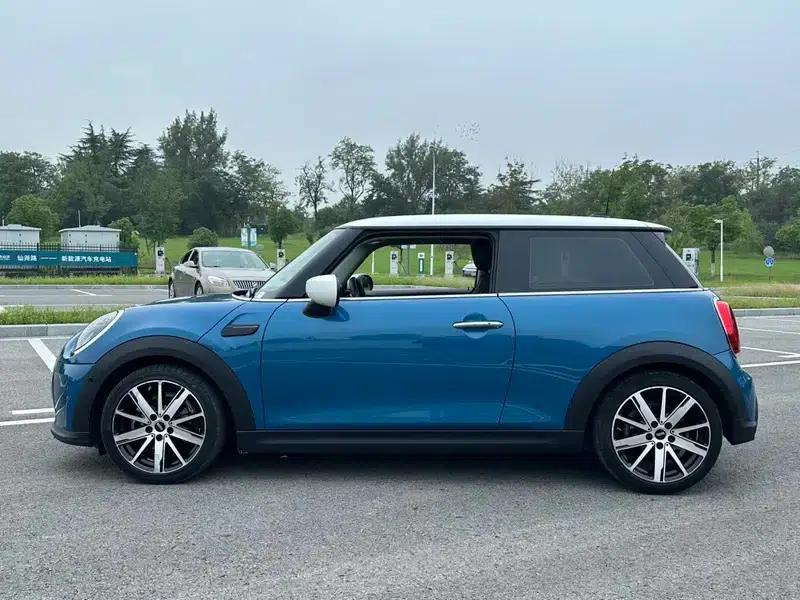 MINI 2022 1.5T COOPER Artist — миниатюра 3