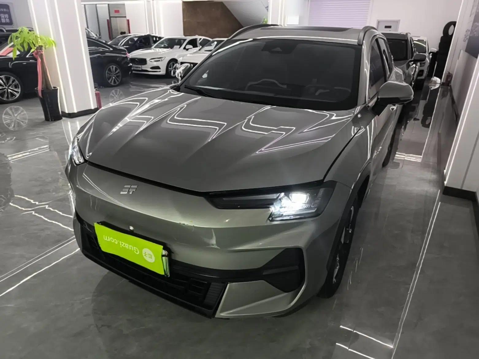 JETOUR Shanhai L6 2024 1.5TD DHT ULTRA — миниатюра 1