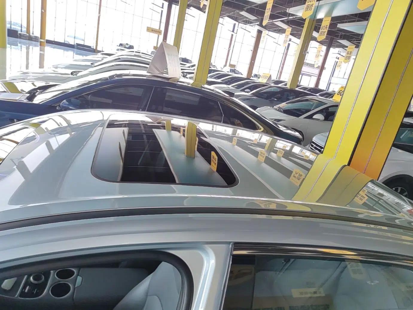 Geely Galaxy L6 2025 EM-i 140km Starship Edition — миниатюра 7