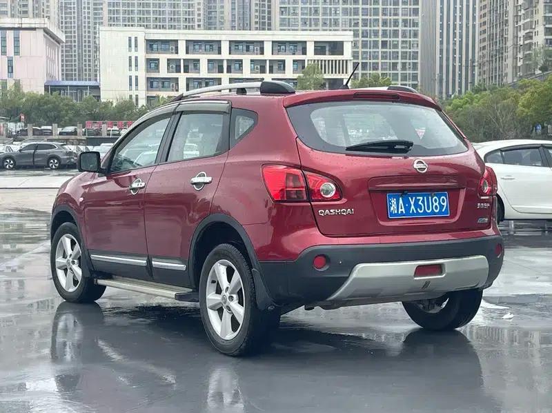 Nissan Qashqai 2013 2.0XV Cool CVT 2WD — миниатюра 4