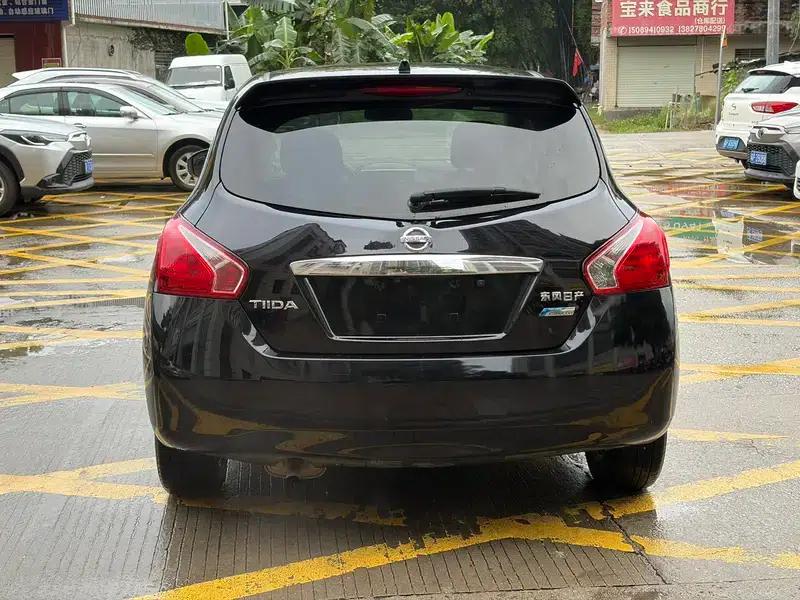 2014 Tiida 1.6L CVT Comfort Model — миниатюра 5