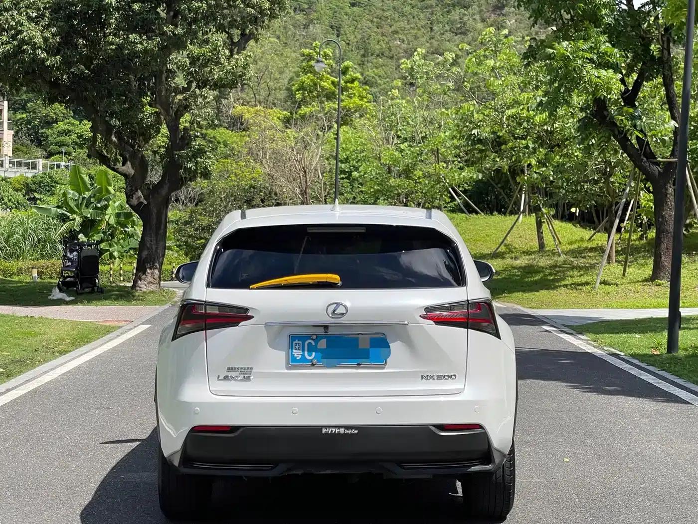 Lexus NX 2015 200 FWD Sport Edition — миниатюра 8