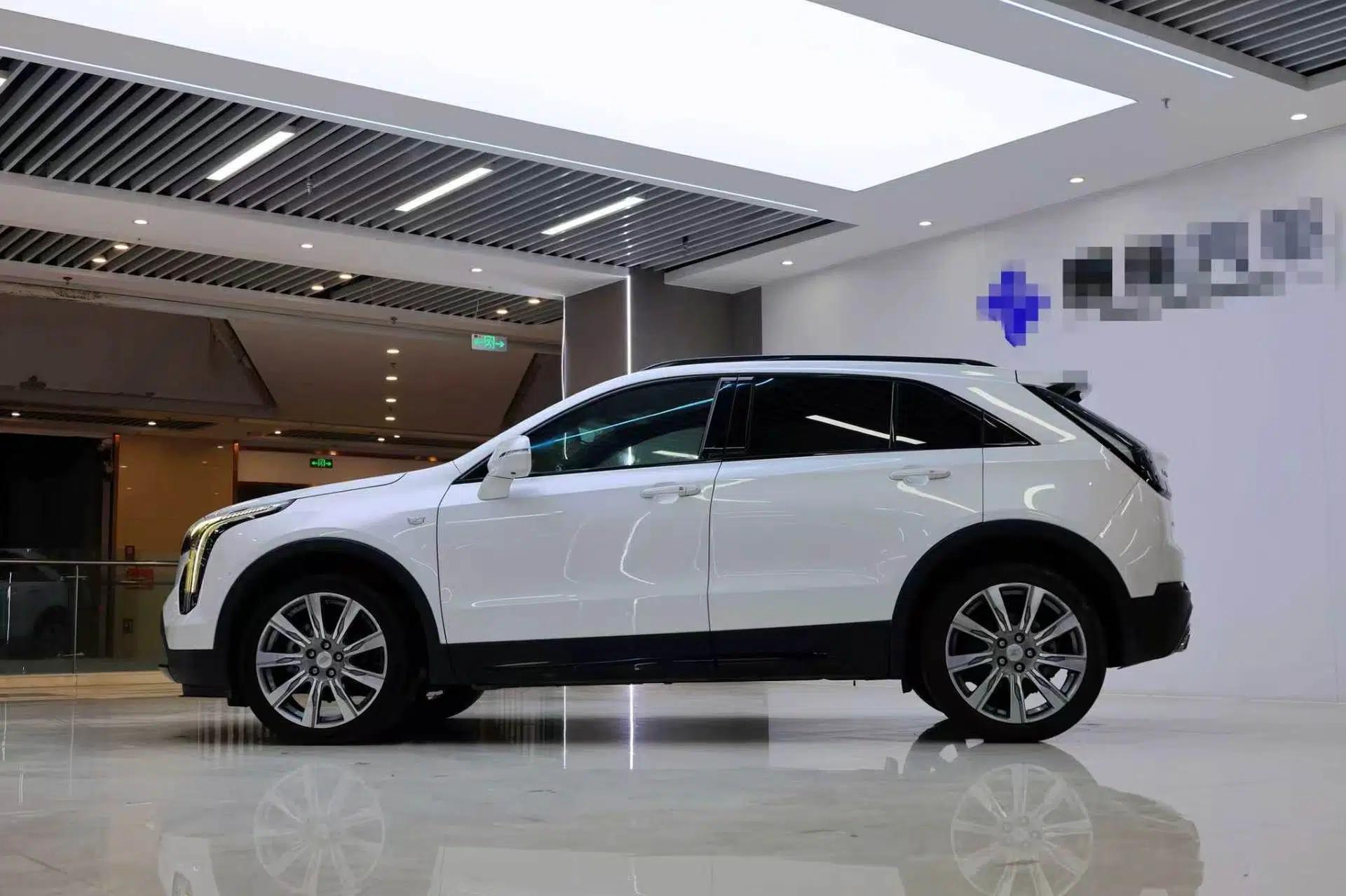 Cadillac XT4 2020 28T 4x4 Platinum Sport Edition — миниатюра 13