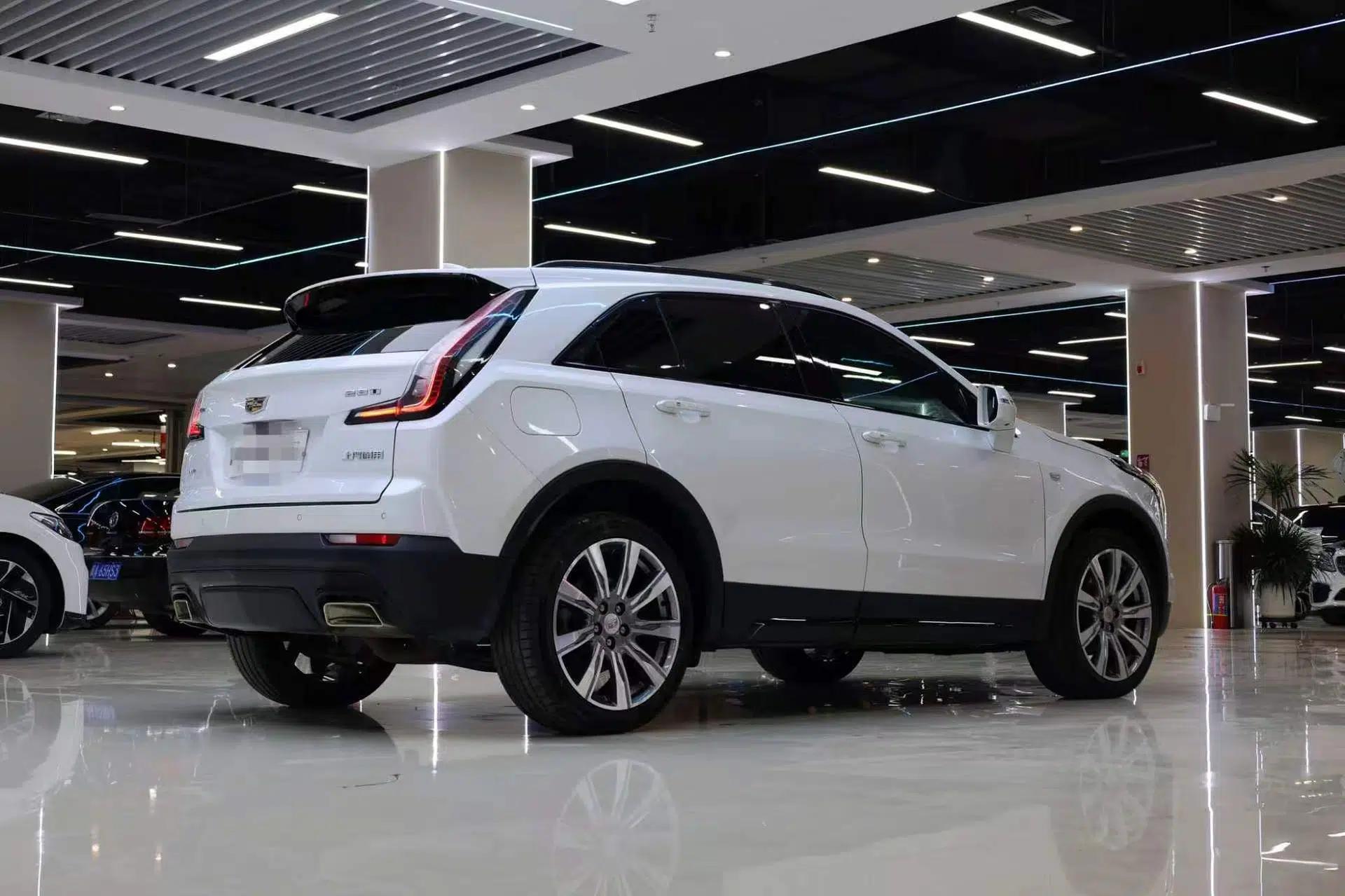 Cadillac XT4 2020 28T 4x4 Platinum Sport Edition — миниатюра 23
