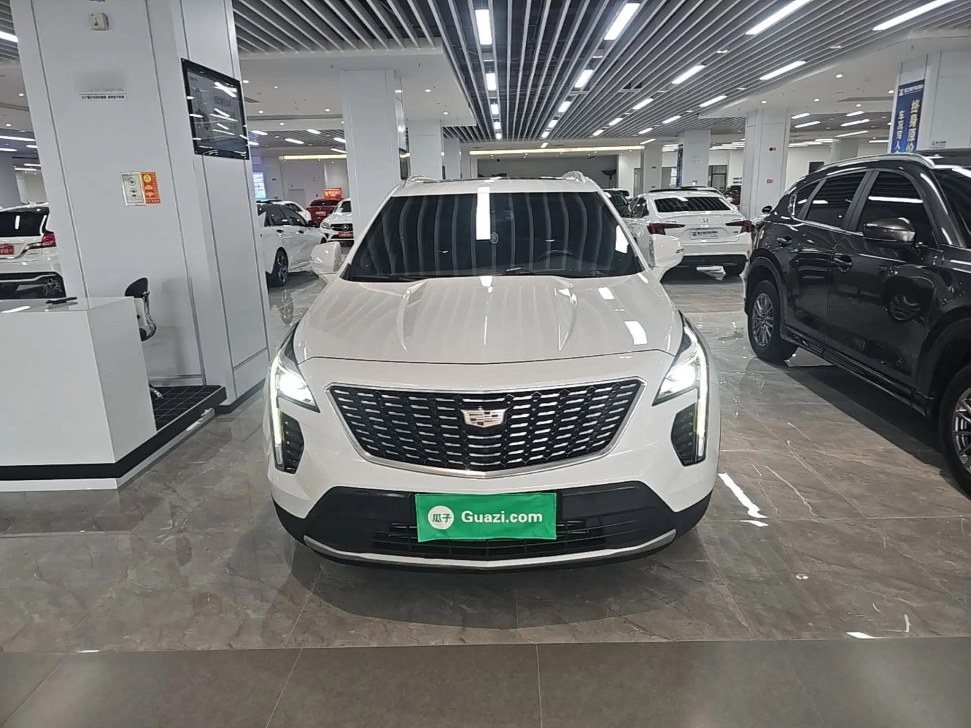 Cadillac XT4 2020 Revised Version 28T Two-Wheel Drive Leading Edition — миниатюра 2